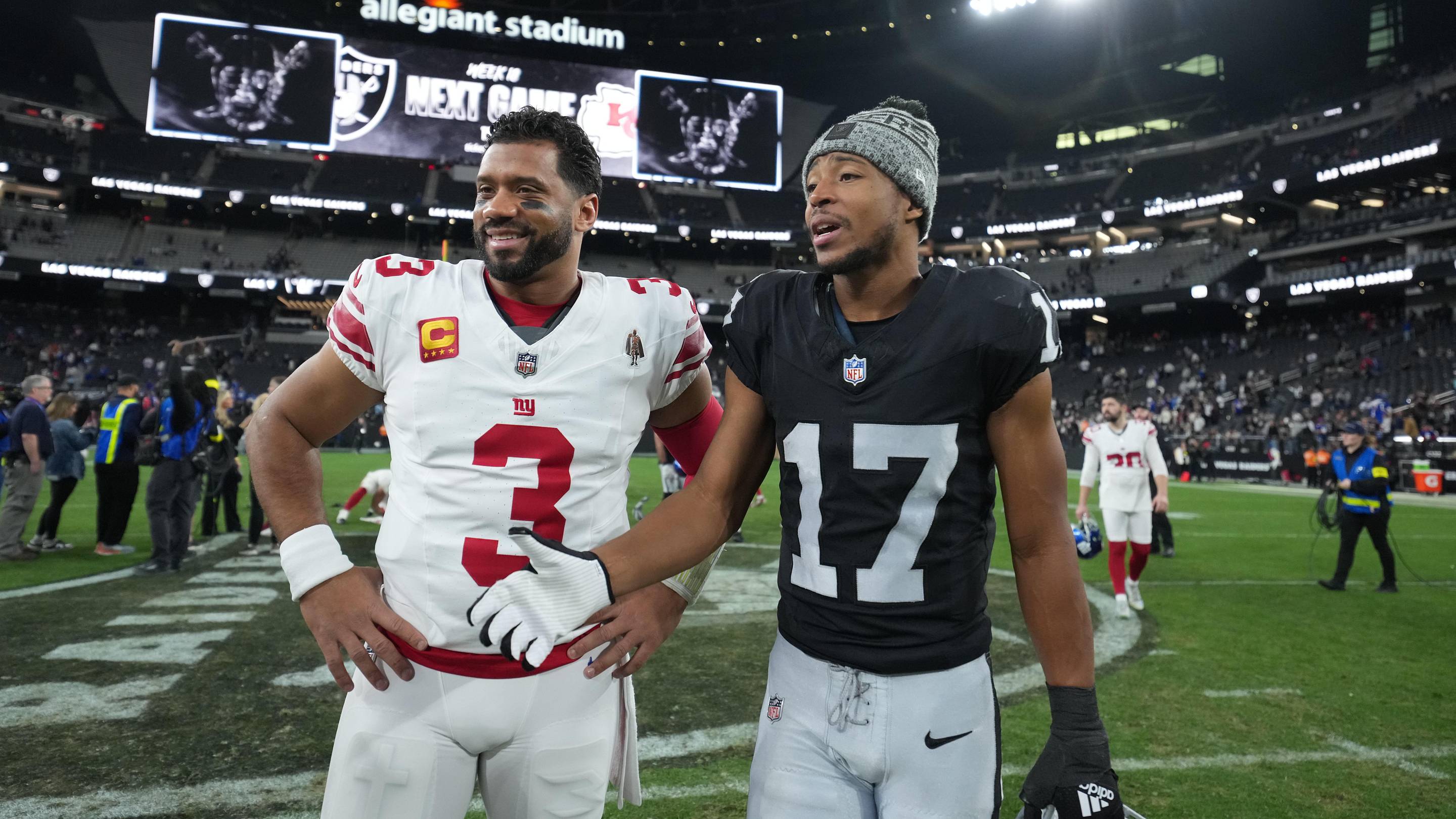 Jets' Russell Wilson Visit Opens Door for Potential WR Signing
