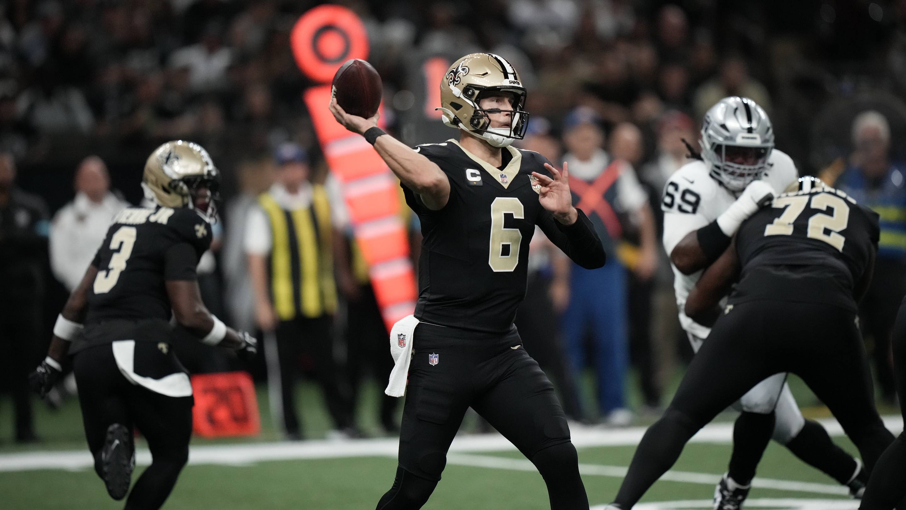 Saints QB Not Overwhelmed for 1st Prime Time Start, Talks about Gleason, the Punt Block, and the Rivalry
