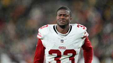 San Francisco 49ers cornerback Rock Ya-Sin (33)