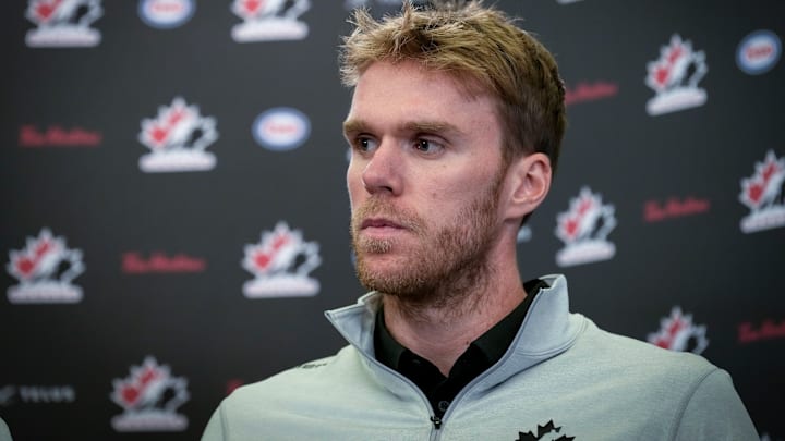 A chance to win a Stanley Cup weighs heavily on Connor McDavid's decision to re-sign with the Edmonton Oilers.