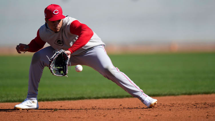 Cincinnati Reds infielder Noelvi Marte fields a groundball