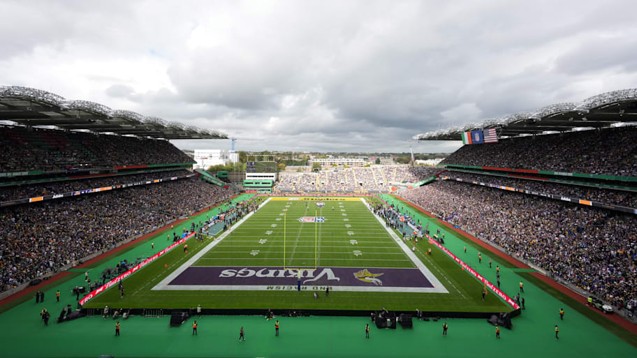 Minnesota Vikings played an International Series game against the Pittsburgh Steelers in Week 4.
