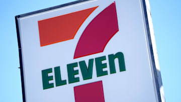 7-Eleven sign