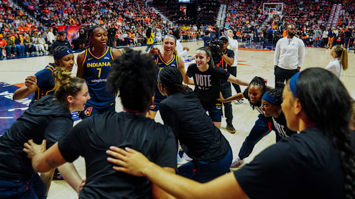 Indiana Fever v Connecticut Sun - Game One