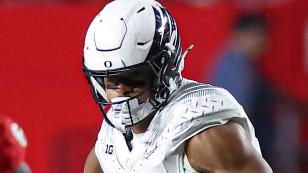 Baylor Bears tight end Michael Trigg  Mackey Award Oregon Ducks Kenyon Sadiq