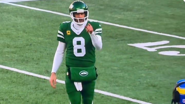 Aaron Rodgers and the Jets are battling the Rams on Sunday. Aaron Rodgers and the Jets are battling the Rams on Sunday.