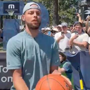 This didn't go the way Steph Curry thought it would. 