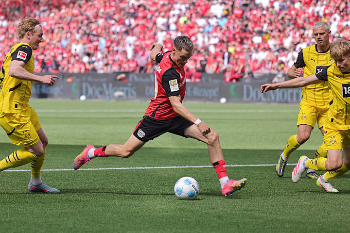 Erik ten Hag muss jetzt die große Qualität eines Florian Wirtz (m) ersetzen