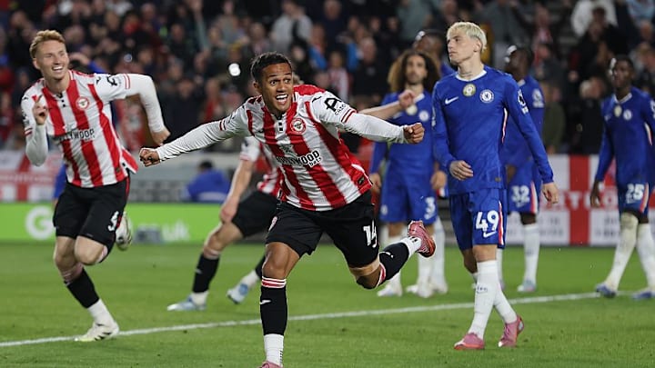 Fabio Carvalho (middle) spoiled the Chelsea comeback to rescue a point for the Bees. Fabio Carvalho (middle) spoiled the Chelsea comeback to rescue a point for the Bees.