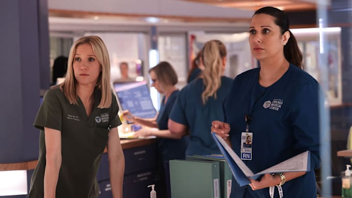 CHICAGO MED -- "A Game of Inches" Episode 1102 -- Pictured: (l-r) Jessy Schram as Dr. Hannah Asher, Lorena Diaz as Nurse Doris