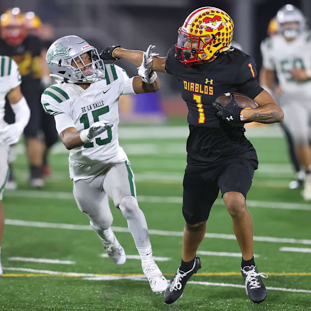 Ohio State commit Phillip Bell of Mission Viejo High against De La Salle high school football.