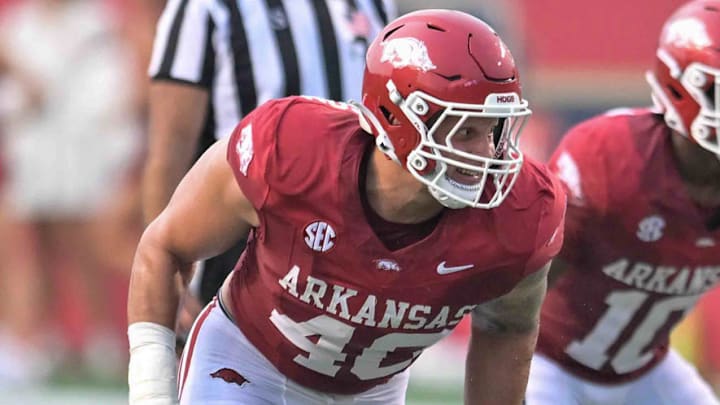 Arkansas Razorbacks defensive lineman Landon Jackson coming off the edge against UAPB in a game at War Memorial Stadium in Little Rock, Ark.