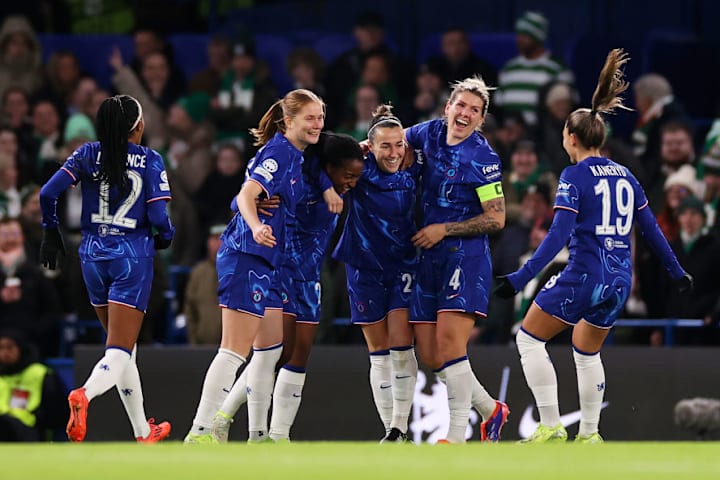 Lucy Bronze, School Nusan, Orion Jean-Francois, Milli Bright