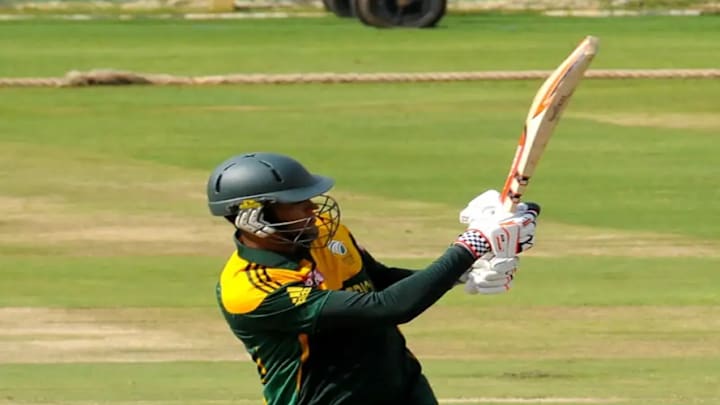  Jason Smith made his first ODI appearance for South Africa 