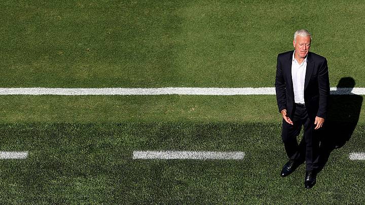 Didier Deschamps abandona la concentración de Francia tras la muerte de su madre Didier Deschamps abandona la concentración de Francia tras la muerte de su madre