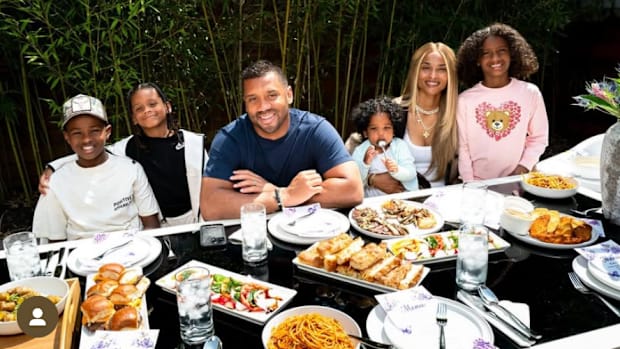 Future, Win, Russell, Amora, Ciara, Sienna Future, Win, Russell, Amora, Ciara, Sienna