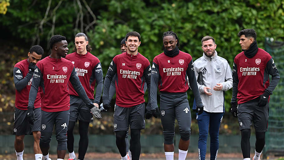 Arsenal players prepare for training