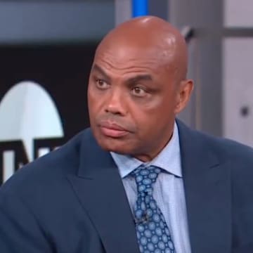 Charles Barkley thinks the Warriors still would have lost to the Timberwolves if Steph Curry didn't get injured. 