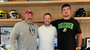 Jackson Cantwell poses with Oregon coach Dan Lanning during a two-day visit to Oregon