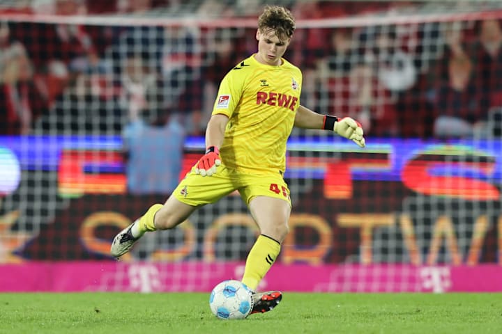 Jonas Urbig
