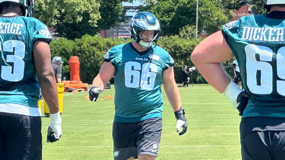 Eagles OL Drew Kendall. 