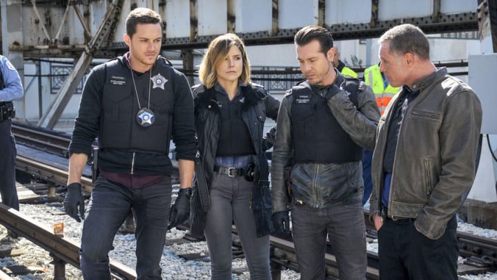 CHICAGO P.D. -- "A Dead Kid, A Notebook, and a Lot of Maybes" Episode 307 -- Pictured: (l-r) Jesse Lee Soffer as Jay Halstead, Jon Seda as Antonio Dawson, Sophia Bush as Erin Lindsay, Jason Beghe as Hank Voight -- (Photo by: Matt Dinerstein/NBC)