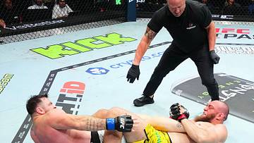 Valter Walker Extends Win Streak with First-Round Submission