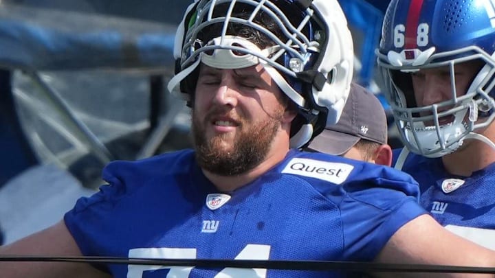 East Rutherford, NJ -- August 1, 2024 -- The new obtained offensive lineman Greg Van Roten practicing today at training camp for the New York Giants.