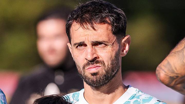 La propuesta para Bernardo Silva incluiría dos años de contrato con la opción de extenderlo a un tercero. La propuesta para Bernardo Silva incluiría dos años de contrato con la opción de extenderlo a un tercero.
