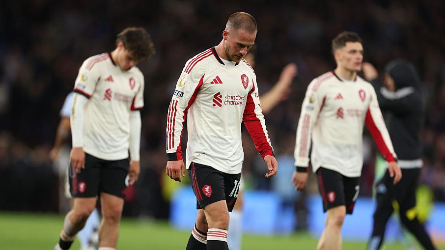 Liverpool player Alexis Mac Allister looking unhappy