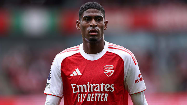 การบาดเจ็บของกาเบรียลบังคับให้อาร์เซนอลเปลี่ยนแปลงครั้งใหญ่ในแนวรับสำหรับเกมดวลท็อตแน่ม