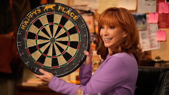 HAPPY'S PLACE -- "Dart to the Heart" Episode 211 -- Pictured: Reba McEntire as Bobbie 