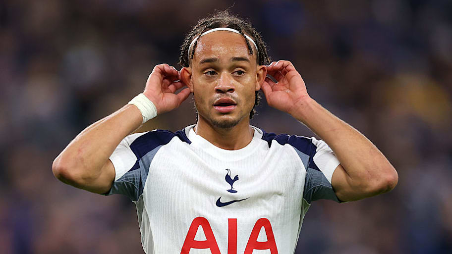 Tottenham midfielder Xavi Simon