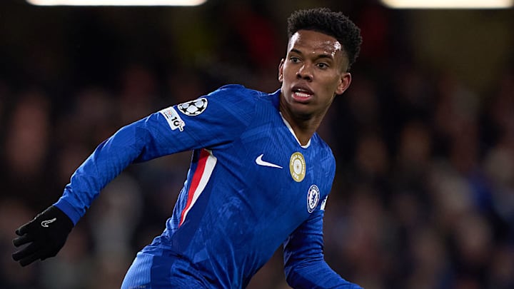 ยักษ์ใหญ่ชั้นนำของยุโรปเกือบแย่งดีลเอสเตวาวของเชลซี รายงานพิเศษ