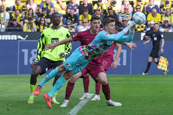 Borussia Dortmund v FC Augsburg - Bundesliga