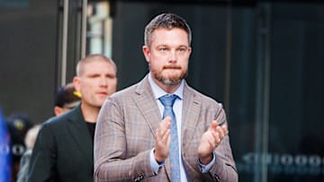 Oregon Ducks coach Dan Lanning before the game against the Minnesota Golden Gophers