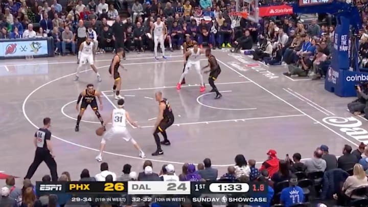 Dallas Mavericks guard Klay Thompson commits a shot clock violation against the Phoenix Suns