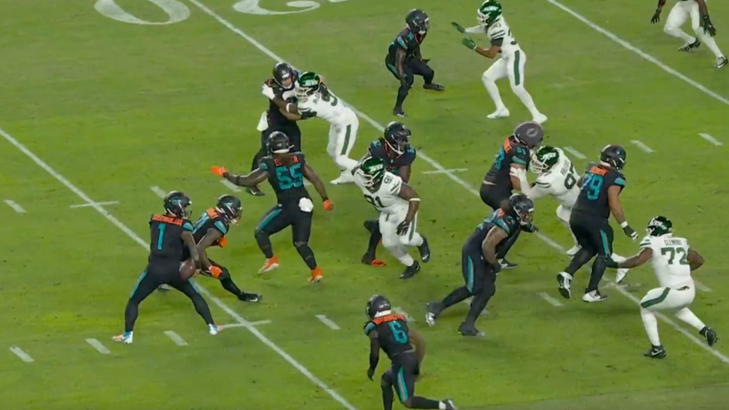 Tagovailoa Leads Dolphins Past Jets 27-21