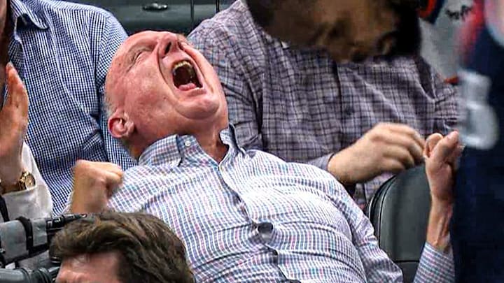 Steve Ballmer reacts to a big Phoenix bucket.