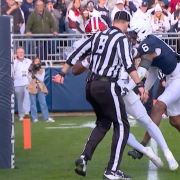 Indiana Hoosiers wideout Omar Cooper brought in this athletic touchdown catch to help beat Penn State.