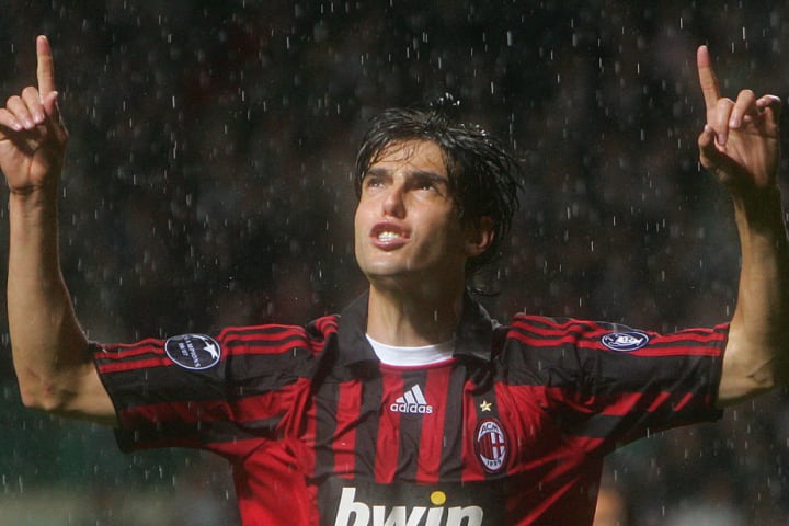 TOPSHOT-FBL-EUR-C1-CELTIC-AC MILAN