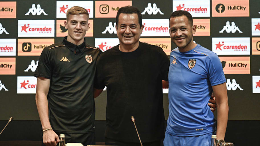 Liam Delap and Liam Rosenior at Hull City