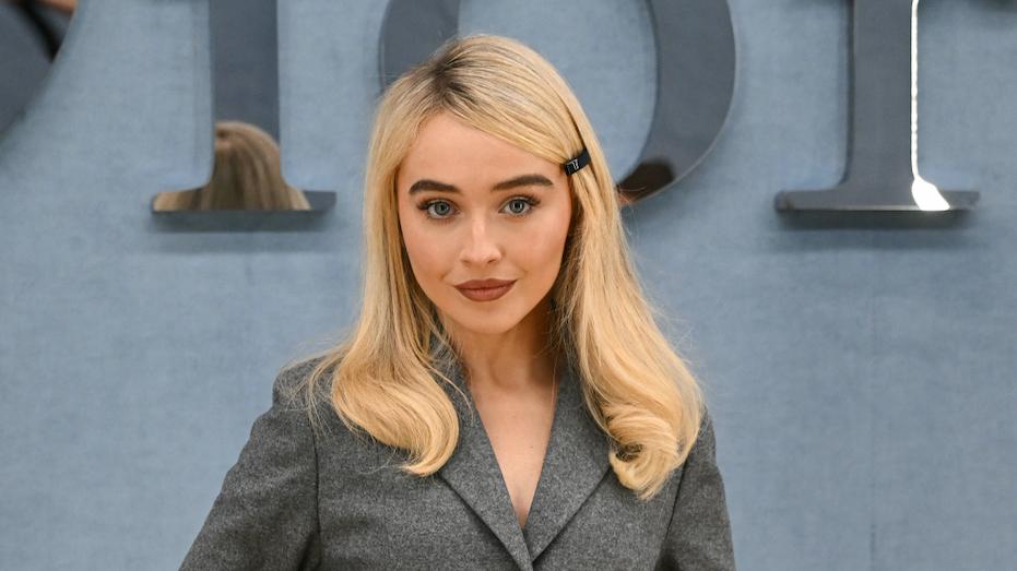 Sabrina Carpenter Brings Cottagecore Trends Into Autumn With