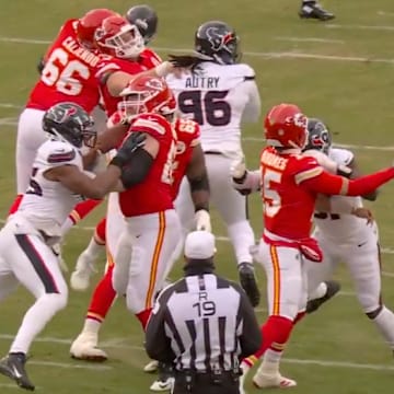 Houston Texans edge Will Anderson Jr. hits Patrick Mahomes