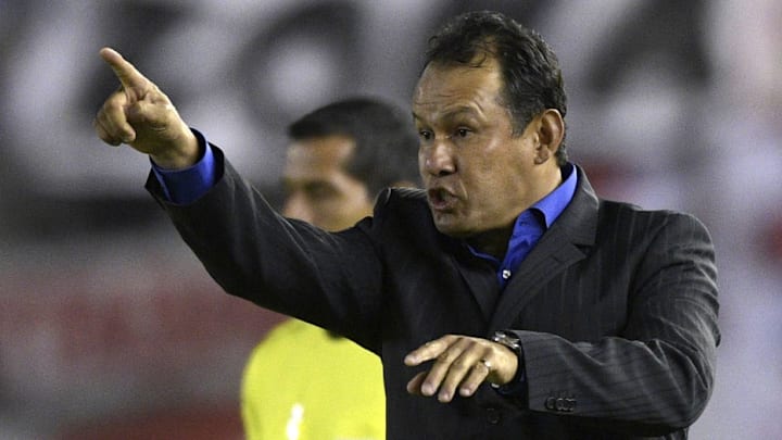 FBL-LIBERTADORES-RIVER-MELGAR