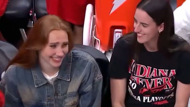 Caitlin Clark, Chloe Bibby