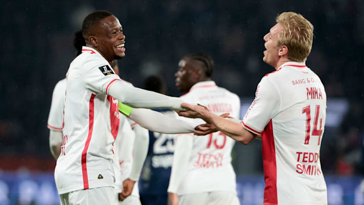 Joueurs de Monaco après un but 