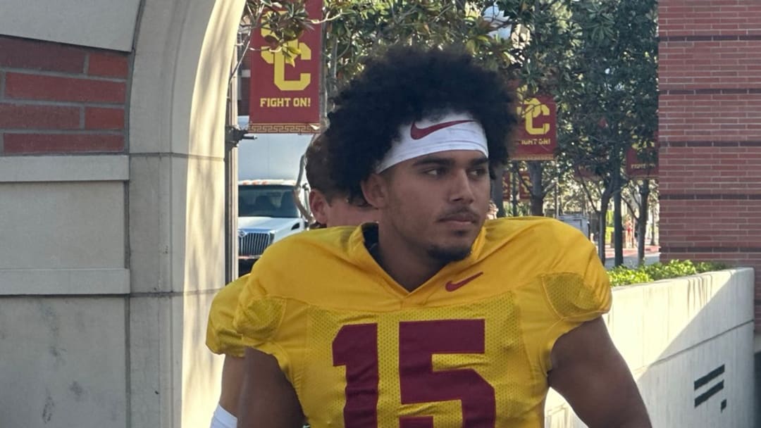 USC Trojans freshman quarterback Jonas Williams 