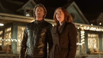 Sullivan’s Crossing -- “Head to the Heart” -- Image Number: SUL310_0007 -- Pictured (L-R): Chad Michael Murray as Cal and Morgan Kohan as Maggie -- Photo: Fremantle -- © 2025 Fremantle. All Rights Reserved.
