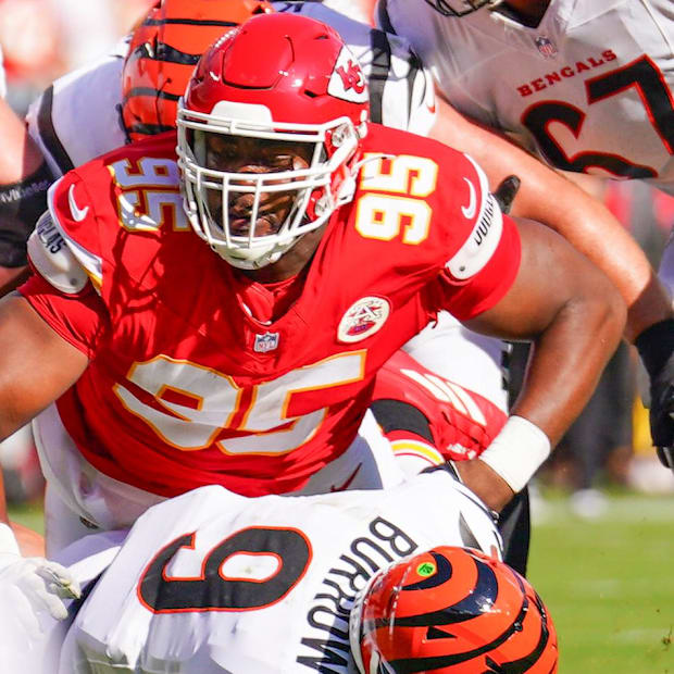 Cincinnati Bengals quarterback Joe Burrow (9) is tackled by Kansas City Chiefs defensive tackle Chris Jones (95).